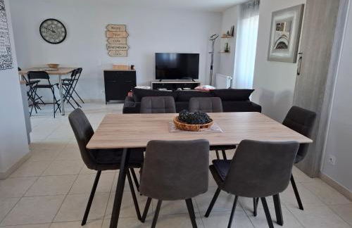 Maison calme et charmante au cœur du Berry, près des sites historiques, avec jardin privatif et parking. - FR-1-591-585 - Foto 19