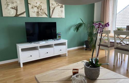 ZWITSCHERNEST Stilvolle helle Ferienwohnung Gästezimmer Monteurwohnung für 1 bis 6 Personen 3 Zimmer 60 qm - Foto 16