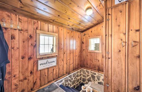 Family Home - Walk to Town and Balsam Lake! - Foto 32