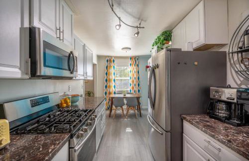 Hello Sunshine OC minutes to Disneyland-Family Friendly - Foto 29