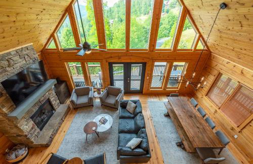Whiskey Hills - Newly Remodeled Luxury Cabin with Hot Tub, Incredible Views close to Asheville, walk to Hatley Pointe & Ski! - Foto 1