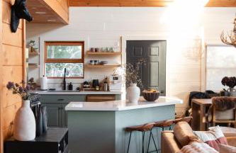 Award-Winning A-Frame with Views and Cedar Hot Tub - Foto 1