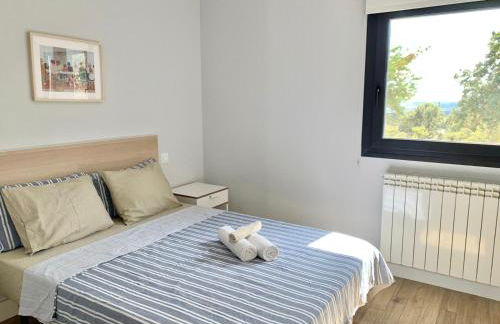 Chalet a estrenar, espectaculares vistas a la montaña - Foto 12