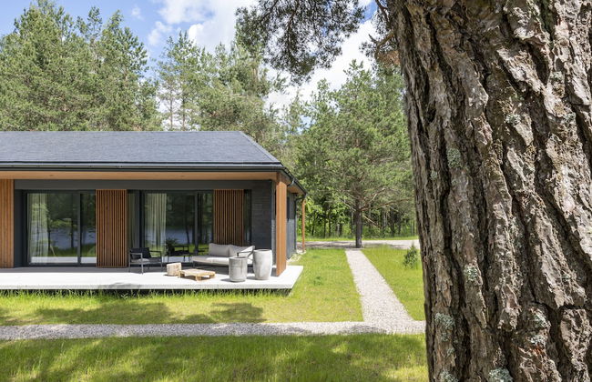 The Lake. Unique Waterfront Villa - Photo 74