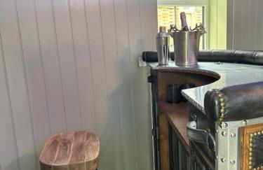 Couples Unique Stay in Bowling Club newly upgraded - Photo 18