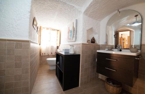 Cueva El Cortijo Gachas - Photo 67