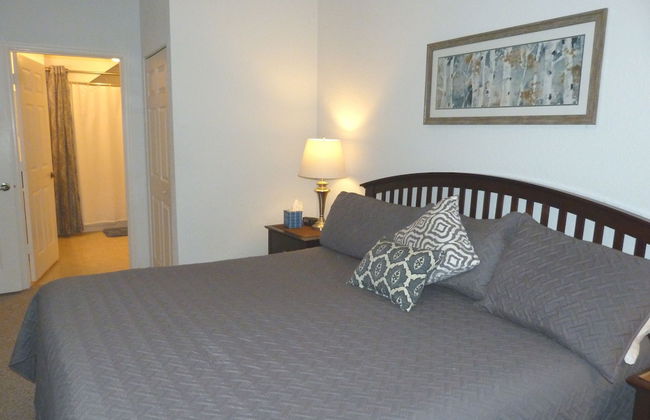 Near Theme Parks! Gorgeous 3 BR Town Home, Splash Park, Pool, Lake, And More! - Foto 8