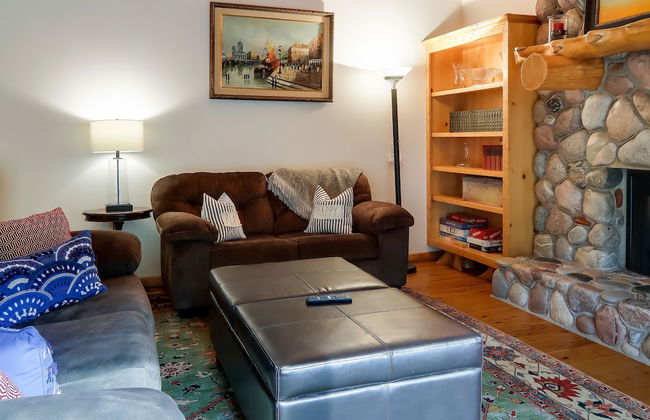 Boardman Monarch Upscale River Lodge HOT Tub! - Foto 11