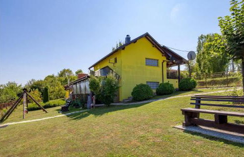 2 Bedroom Beautiful Home In Plaski - Photo 13