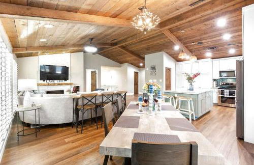 Luxury on Lake LBJ With Hot Tub Firepit & Boat Slip - Foto 42