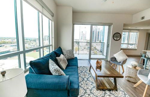 2BR Uptown Furnished Apartment near Truist Fields apts - Foto 4