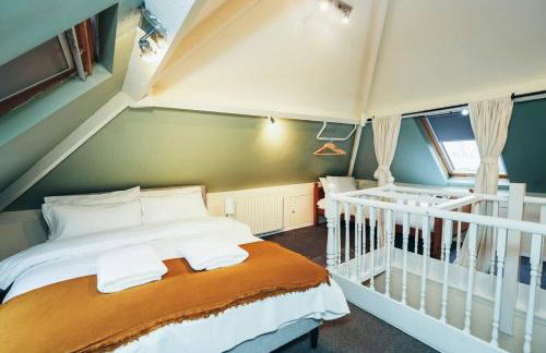 Huge 4 Bed Family Home in Derbyshire with Parking - Foto 22