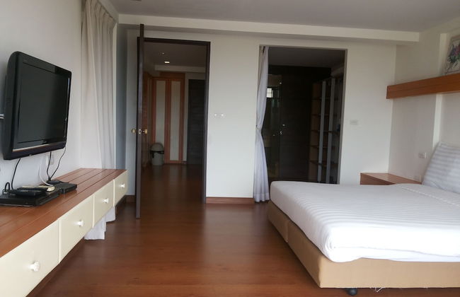 The Green Golf Residence Condominium - Photo 11