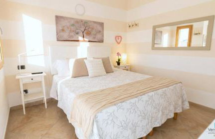 The Sea Wind Apartments & Suites - Photo 20