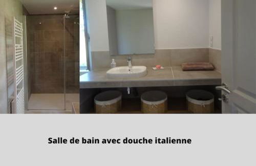 Domaine avec piscine à Milhac dans le Lot 4 étoiles 2 gîtes - Foto 23