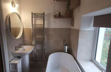 Prime location for Snowdon, Family and Dog friendly! - Photo 22