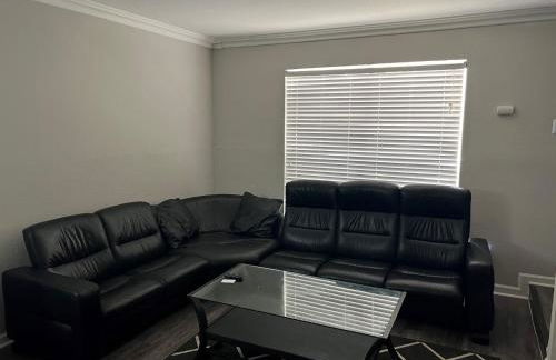 Beautiful 1-bedroom Townhome with nice amenities - Foto 2