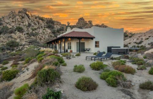 Boulder Surrounded Escape- ANOTHERdeserthouse - Foto 7