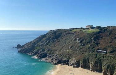 Naut Retreat, The Cart Lodge - Cosy cottage, walk to Porthcurno beach, Pedn Vouder & Minack Theatre - Photo 38