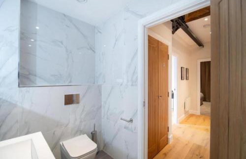 Paragon by The Heim - Photo 10