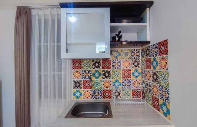 Simple And Homey Studio Room At Paltrow Apartment - Foto 5