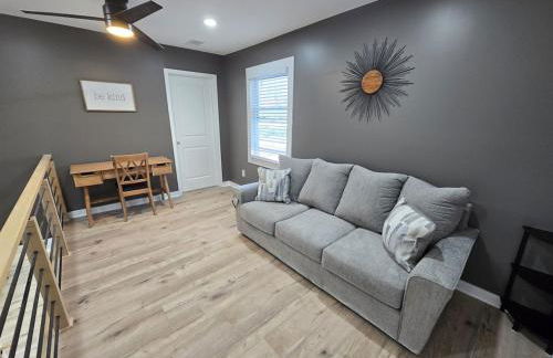 The Silver Villa - 2 King Beds Minutes from Downto - Foto 24