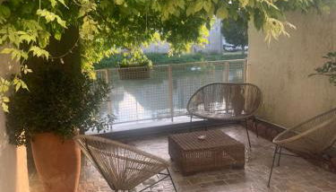 Maison des glycines au bord du Doubs - Foto 3