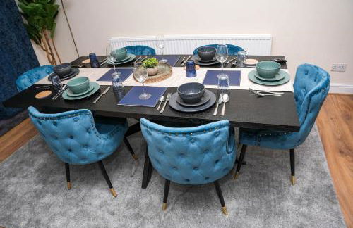 Large 4 Bedroom House Near Heathrow and M4 Free Parking - Foto 13