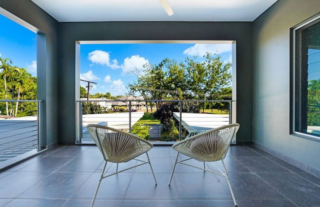 ZENLUX - 5BR Holiday Home with Pool - Foto 17