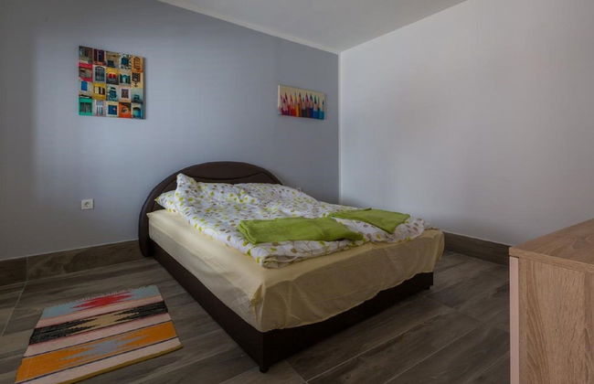 Large Holiday Home With Private Pool, Wellness & Sea View - Foto 4