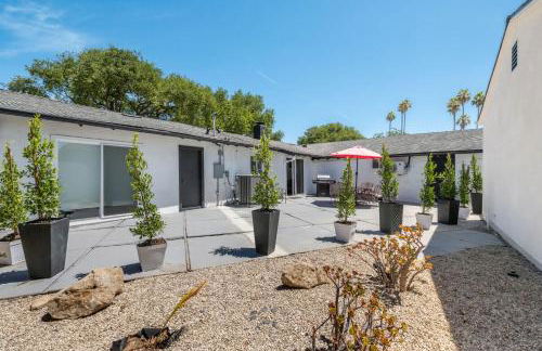 4BR Escape - Mtn Views Private BBQ - Foto 8