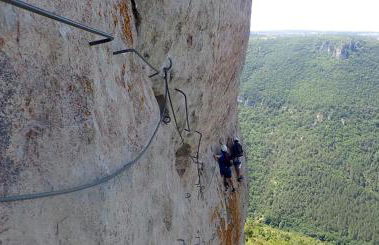 Villa contemporaine avec piscine sur 4000 m2 à Rodez 9 personnes - Photo 43