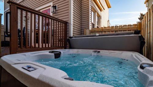 Cleveland Escape - Hot Tub - Karaoke Machine - Sleeps 12 - Foto 5