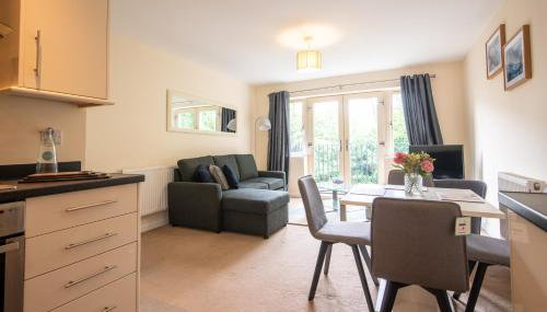 Apartment 4 - Photo 2