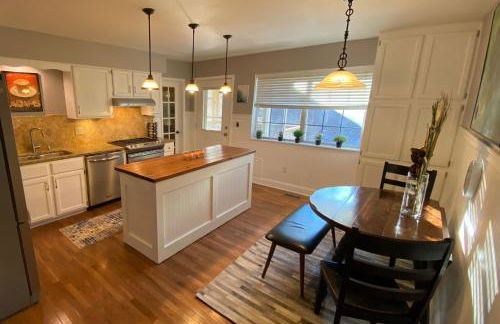 Here It Is! Cool Cape Cod-3 BR-2.5 Bath-12 Guests - Foto 17