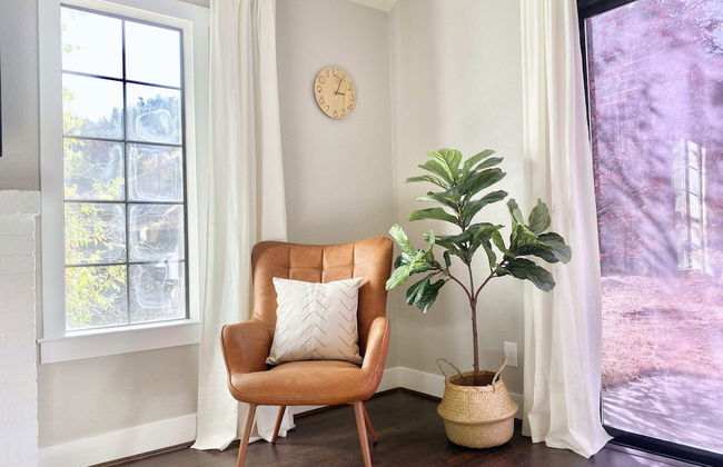 DT Reno - Modern Home Private Patio Workspace - Photo 31