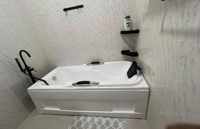 3 Bed Flat - Sleeps 6 - Parking - Wifi - Photo 8