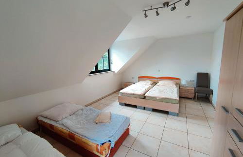 Spacious semi-detached house with wood stove located directly on the Rennsteig - Foto 15