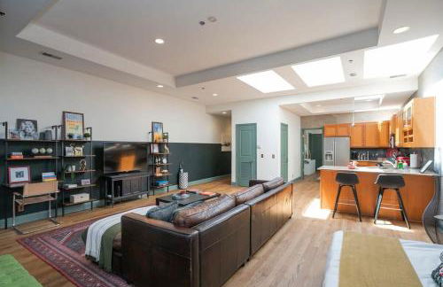 Broadway Penthouse Above Live Music & Bars - Foto 3