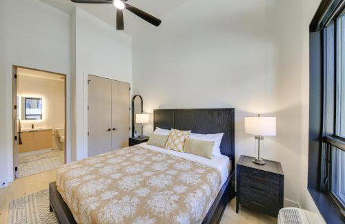 Luxe Schweitzer Condo with Hot Tub Ski-InandSki-Out! - Foto 11