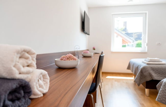 Apartments and Rooms Bama - Photo 9