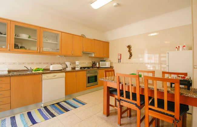 Casas da Avenida e do Pico - Foto 24