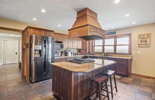 Lakeside Luxury Retreat with Winnipesaukee Views - Foto 31