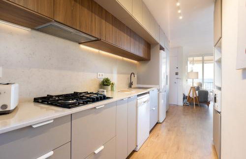 LETS HOLIDAYS Beach front apartment in Gavà Mar, Pine Beach - Photo 16