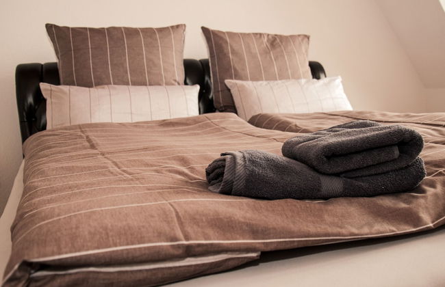 Der Besitz 7 - Photo 3