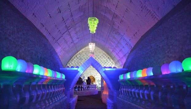 Chena Hot Springs Tour - Photo 3, Visiting the museum's interior