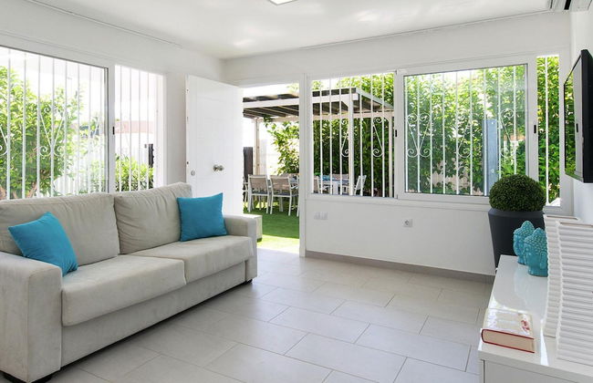 Bungalow in San Agustin With Pool - Photo 7