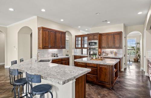 Luxury Retreat, POOL, Views, Pets OK, Sleeps 14 - Foto 12