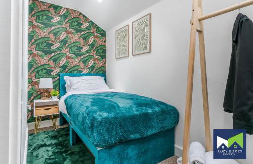 Spacious and Comfy 5 Bed, 2 Bath House with POOL TABLE, near HS2, Solihull, NEC - Foto 5