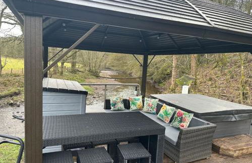 Bonshaw Grange-Riverside Country Retreat, & HotTub - Photo 48